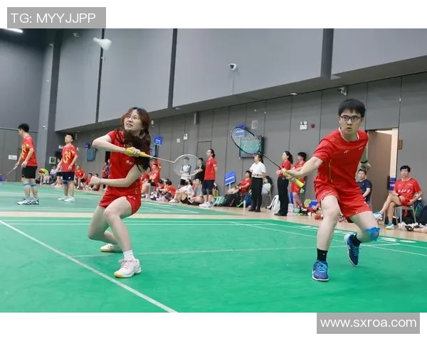 赛后分析:上海羽毛球队与重庆羽毛球队灵活性对比及战术探讨 赛后分析:上海羽毛球队与重庆羽毛球队灵活性对比及战术探讨