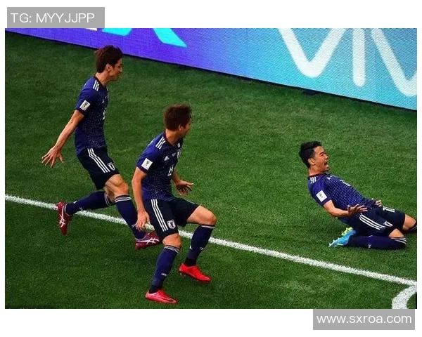 重庆足球队在邀请赛中以99分稳居积分榜首位展现强劲实力