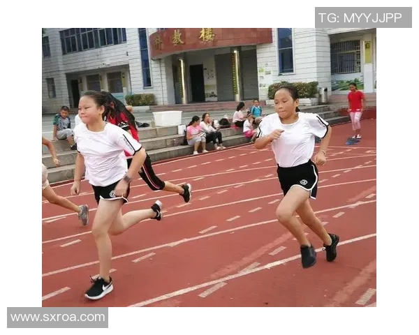 陈娜专访:从绿茵场到人生舞台的足球旅程回顾与感悟 陈娜专访:从绿茵场到人生舞台的足球旅程回顾与感悟