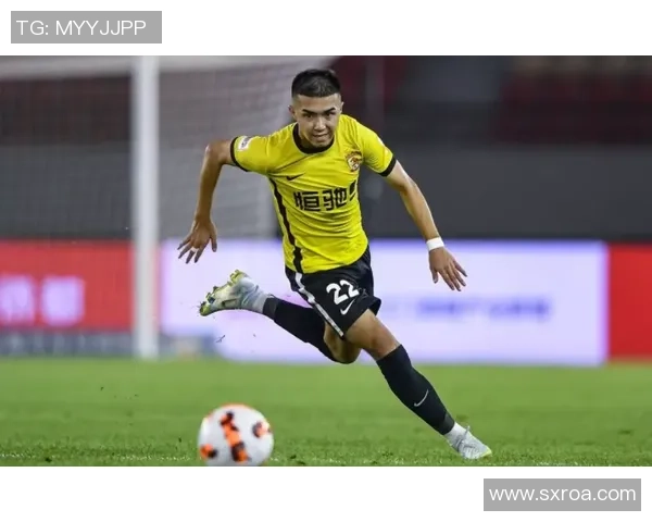 18号足球明星名单照片揭晓球迷热议新星表现与未来潜力 18号足球明星名单照片揭晓球迷热议新星表现与未来潜力